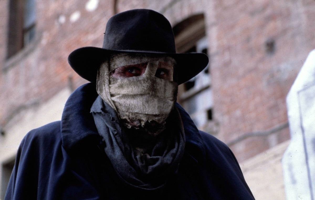 https://qwipster.net/wp-content/uploads/2019/03/darkman.jpg